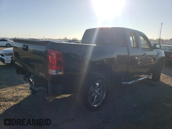 2008 GMC Sierra 1500 with VIN 2GTFK19Y881142390, listed as a Copart auction lot 89091085 with 238,308 mi miles and Salvage Title. Bid and sale history available at DreamBid. Image 3.