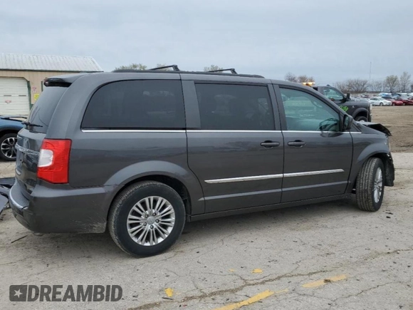 2016 Chrysler Town & Country Touring z VIN 2C4RC1CG1GR302345, wystawiony jako Copart lot #51787625 z przebiegiem 118 478 mil mil oraz Szkody całkowita. Historia ofert i sprzedaży dostępna na DreamBid. Obrazek 3.