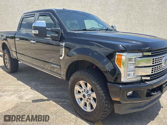 2017 Ford F-250 Lariat с VIN 1FT7W2BT4HEE13974, выставлен на аукционе Copart как лот 62145255 с пробегом 92 449 миль миль и Чистый • Clean title. История ставок и продаж доступна на DreamBid. Изображение 1.