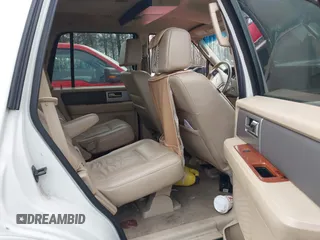 2008 Ford Expedition Eddie Bauer z VIN 1FMFU17508LA48514, wystawiony jako IAAI lot #41800982 z przebiegiem 180 038 mil mil oraz . Historia ofert i sprzedaży dostępna na DreamBid. Obrazek 8.