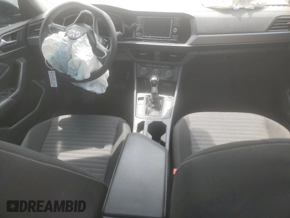 2024 Volkswagen Jetta S with VIN 3VW5M7BU1RM039173, listed as a Copart auction lot 56147215 with 31,354 mi miles and Clean title. Bid and sale history available at DreamBid. Image 8.