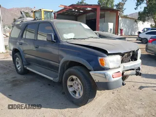 1998 Toyota 4Runner SR5 with VIN JT3GN86R5W0079991, listed as a IAAI auction lot 42641579 with 232,700 mi miles and . Bid and sale history available at DreamBid. Image 1.