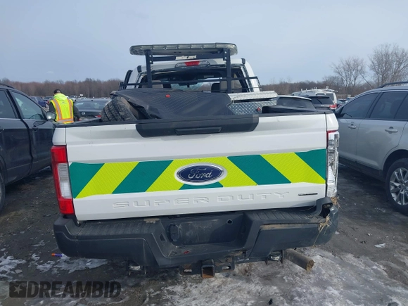 2017 Ford F-250 Lariat с VIN 1FT7W2B67HEB93143, выставлен на аукционе IAAI как лот 41446221 с пробегом 156 520 миль миль и . История ставок и продаж доступна на DreamBid. Изображение 16.