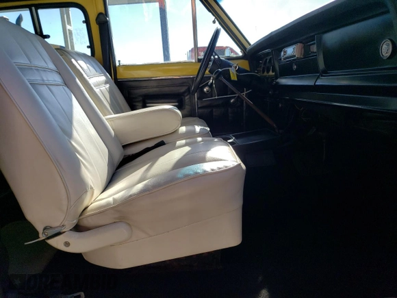1977 Jeep Grand Cherokee with VIN J7M17MP042360, listed as a Copart auction lot 85704414 with 91,800 mi miles and Clean title. Bid and sale history available at DreamBid. Image 11.
