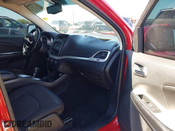 2015 Dodge Journey SE z VIN 3C4PDCAB9FT587668, wystawiony jako IAAI lot #41868556 z przebiegiem 99 695 mil mil oraz . Historia ofert i sprzedaży dostępna na DreamBid. Obrazek 5.