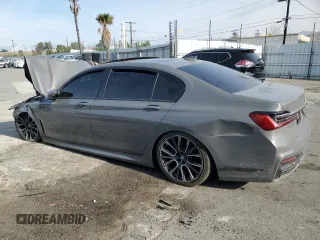 2022 BMW 7 Series 740i with VIN WBA7T2C07NCJ26257, listed as a Copart auction lot 41763095 with Not provided miles and Salvage title. Bid and sale history available at DreamBid. Image 2.