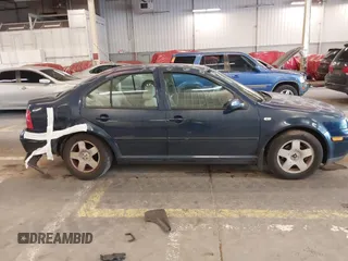 2002 Volkswagen Jetta GLS с VIN 3VWSP69M02M093290, выставлен на аукционе IAAI как лот 42233638 с пробегом 208 561 миль миль и . История ставок и продаж доступна на DreamBid. Изображение 13.