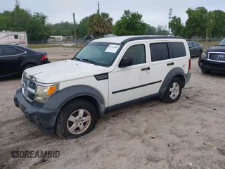 2007 Dodge Nitro SXT with VIN 1D8GT28K27W551689, listed as a IAAI auction lot 41914488 with 194,443 mi miles. Bid and sale history available at carsss.com. Image 2.