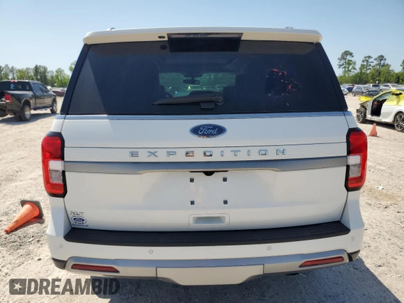 2024 Ford Expedition XLT with VIN 1FMJU1J84REA06771, listed as a Copart auction lot 52702185 with 20,995 mi miles and Salvage title. Bid and sale history available at DreamBid. Image 6.