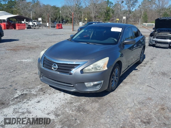 2014 Nissan Altima 2.5 with VIN 1N4AL3AP8EN354535, listed as a IAAI auction lot 41608309 with 172,110 mi miles. Bid and sale history available at carsss.com. Image 2.