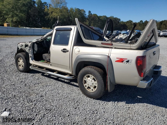 2005 Chevrolet Colorado 1SF LS Z71 with VIN 1GCDT136158147435, listed as a Copart auction lot 76350334 with 0 mi miles and Salvage Title. Bid and sale history available at carsss.com. Image 2.