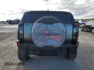 2024 GMC Hummer EV 3X with VIN 1GKB0RDC5RU100784, listed as a Copart auction lot 82634054 with 7,515 mi miles and Salvage Title. Bid and sale history available at carsss.com. Image 6.
