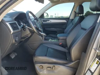 2018 Volkswagen Atlas SE z VIN 1V2CP2CA2JC596042, wystawiony jako Copart lot #49864425 z przebiegiem 87 859 mil mil oraz Szkoda całkowita • Salvage title. Historia ofert i sprzedaży dostępna na DreamBid. Obrazek 7.