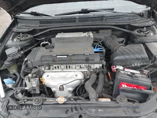 2009 Kia Spectra EX with VIN KNAFE221X95026115, listed as a IAAI auction lot 41967784 with 177,695 mi miles. Bid and sale history available at carsss.com. Image 10.