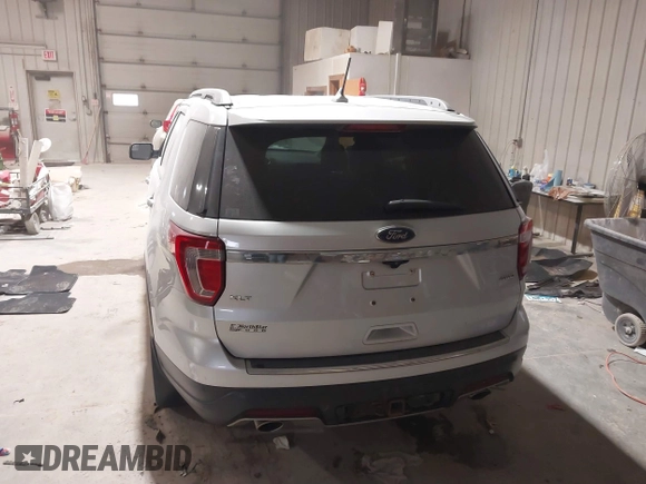 2018 Ford Explorer XLT z VIN 1FM5K8D8XJGA03930, wystawiony jako IAAI lot #41492266 z przebiegiem 160 362 mil mil oraz . Historia ofert i sprzedaży dostępna na DreamBid. Obrazek 17.