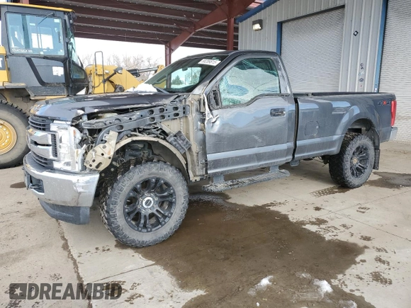 2019 Ford Super Duty F-250 SRW XL with VIN 1FTBF2B68KEC64836, listed as a Copart auction lot 88289815 with 57,193 mi miles and Salvage Title. Bid and sale history available at carsss.com. Image 1.