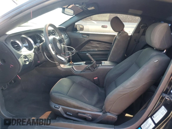 2013 Ford Mustang V6 с VIN 1ZVBP8AM8D5206550, выставлен на аукционе Copart как лот 59400935 с пробегом 157 747 миль миль и Списание • Salvage title. История ставок и продаж доступна на DreamBid. Изображение 7.