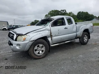 2006 Toyota Tacoma PreRunner z VIN 5TETU62N86Z285245, wystawiony jako Copart lot #58327455 z przebiegiem 110 433 mil mil oraz Szkoda całkowita • Salvage title. Historia ofert i sprzedaży dostępna na DreamBid. Obrazek 1.