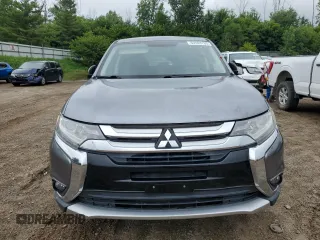 2017 Mitsubishi Outlander SE with VIN JA4AZ3A30HZ045252, listed as a Copart auction lot 63593705 with 121,497 mi miles and Clean title. Bid and sale history available at DreamBid. Image 5.