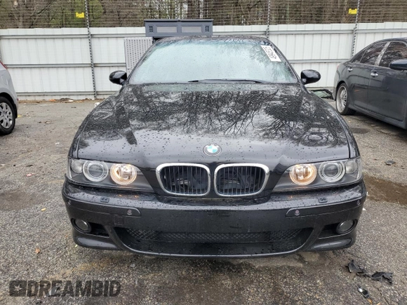 2000 BMW M5 z VIN WBSDE9345YBZ94319, wystawiony jako Copart lot #49945325 z przebiegiem 146 571 mil mil oraz Czysty tytuł • Clean title. Historia ofert i sprzedaży dostępna na DreamBid. Obrazek 5.
