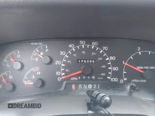 1999 Ford F-250 XL with VIN 1FTNX21F7XEB78484, listed as a IAAI auction lot 41641232 with 176,395 mi miles and . Bid and sale history available at DreamBid. Image 7.