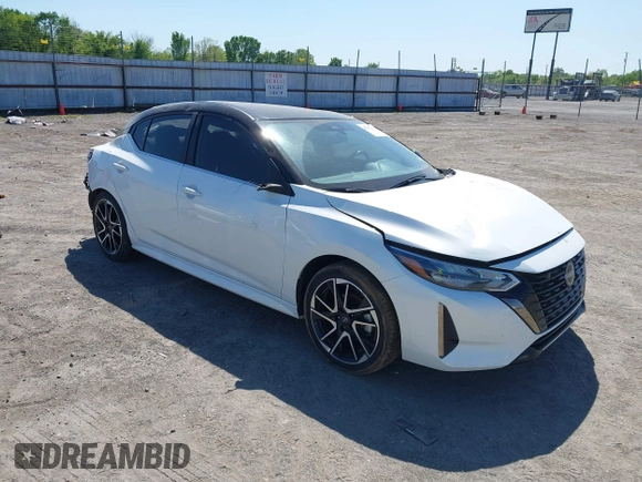 2024 Nissan Sentra SR with VIN 3N1AB8DV7RY361640, listed as a IAAI auction lot 42032715 with 9,494 mi miles and . Bid and sale history available at DreamBid. Image 1.