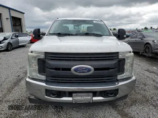 2017 Ford F-250 XLT с VIN 1FT7X2A62HEB67273, выставлен на аукционе Copart как лот 55683035 с пробегом 242 561 миль миль и Списание • Salvage title. История ставок и продаж доступна на DreamBid. Изображение 5.