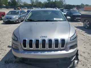2016 Jeep Cherokee Latitude with VIN 1C4PJMCS5GW227966, listed as a Copart auction lot 53083925 with 153,519 mi miles and Clean Title. Bid and sale history available at carsss.com. Image 5.