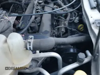 2008 Ford Escape XLS с VIN 1FMCU02Z18KC16304, выставлен на аукционе IAAI как лот 41421555 с пробегом 172 985 миль миль и . История ставок и продаж доступна на DreamBid. Изображение 20.