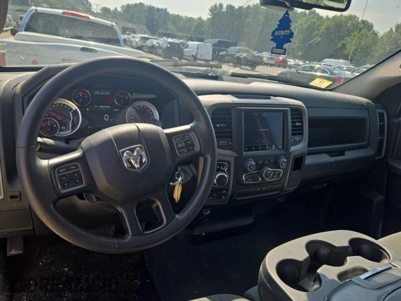 2022 Ram 1500 Tradesman with VIN 3C6JR7DG7NG276051, listed as a IAAI auction lot 42832410 with 29,141 mi miles and . Bid and sale history available at DreamBid. Image 48.