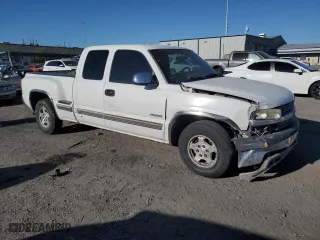 2000 Chevrolet Silverado 1500 LS with VIN 2GCEC19T6Y1182951, listed as a Copart auction lot 50234185 with 353,636 mi miles and Salvage Title. Bid and sale history available at carsss.com. Image 4.