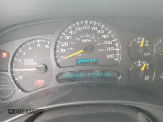 2005 Chevrolet Suburban Z71 with VIN 3GNFK16ZX5G275563, listed as a Copart auction lot 85082084 with 217,164 mi miles and Salvage Title. Bid and sale history available at carsss.com. Image 9.