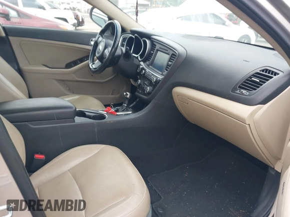 2015 Kia Optima EX with VIN 5XXGN4A70FG422277, listed as a IAAI auction lot 41932887 with 150,386 mi miles. Bid and sale history available at carsss.com. Image 5.