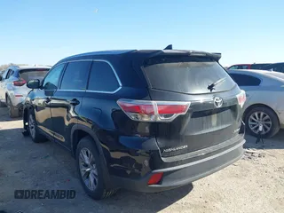 2014 Toyota Highlander XLE z VIN 5TDJKRFH9ES039366, wystawiony jako IAAI lot #41779728 z przebiegiem 156 933 mil mil oraz . Historia ofert i sprzedaży dostępna na DreamBid. Obrazek 3.