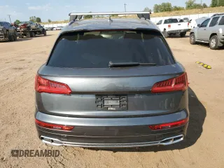 2020 Audi SQ5 Premium with VIN WA1A4AFY9L2001730, listed as a Copart auction lot 74846564 with 37,603 mi miles and Salvage Title. Bid and sale history available at DreamBid. Image 6.