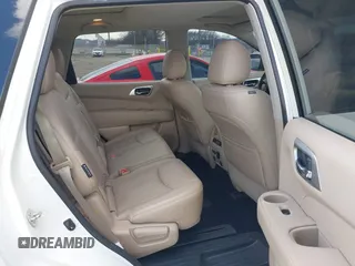 2019 Nissan Pathfinder S z VIN 5N1DR2MM5KC635874, wystawiony jako IAAI lot #41790147 z przebiegiem 97 710 mil mil oraz . Historia ofert i sprzedaży dostępna na DreamBid. Obrazek 8.
