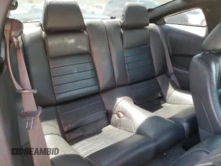 2011 Ford Mustang GT z VIN 1ZVBP8CF2B5139746, wystawiony jako Copart lot #57845505 z przebiegiem 98 469 mil mil oraz Szkoda całkowita • Salvage title. Historia ofert i sprzedaży dostępna na DreamBid. Obrazek 10.