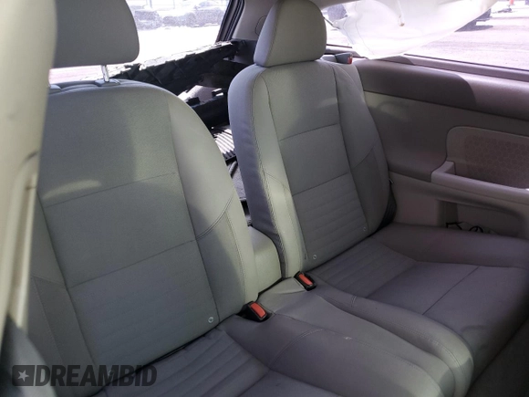 2008 Volvo C30 Version 1.0 z VIN YV1MK672682067301, wystawiony jako Copart lot #64228674 z przebiegiem 150 403 mil mil oraz Szkody całkowita. Historia ofert i sprzedaży dostępna na DreamBid. Obrazek 11.