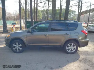 2011 Toyota RAV4 Ltd with VIN 2T3DF4DV7BW100057, listed as a IAAI auction lot 41828996 with 221,823 mi miles. Bid and sale history available at carsss.com. Image 14.