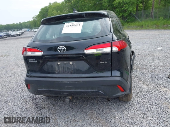 2022 Toyota Corolla Cross L with VIN 7MUAAABG6NV032964, listed as a IAAI auction lot 42458401 with 33,777 mi miles and . Bid and sale history available at DreamBid. Image 16.