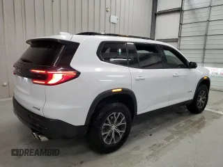 2024 GMC Acadia AWD AT4 z VIN 1GKENPKS1RJ163766, wystawiony jako Copart lot #82437144 z przebiegiem 4320 mil mil oraz Tytuł czysty. Historia ofert i sprzedaży dostępna na DreamBid. Obrazek 3.