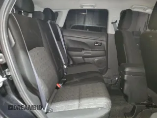 2023 Mitsubishi Outlander ES z VIN JA4ARUAU9PU012079, wystawiony jako Copart lot #52338905 z przebiegiem 31 458 mil mil oraz Szkoda całkowita • Salvage title. Historia ofert i sprzedaży dostępna na DreamBid. Obrazek 11.