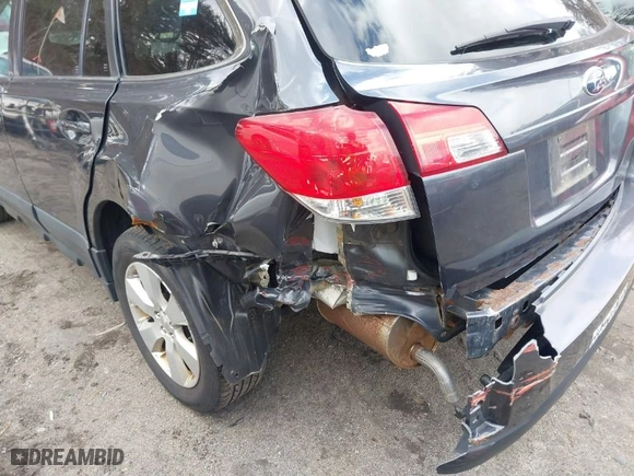 2012 Subaru Outback 2.5i Prem with VIN 4S4BRBCC2C1209976, listed as a IAAI auction lot 41750317 with 156,551 mi miles. Bid and sale history available at carsss.com. Image 6.