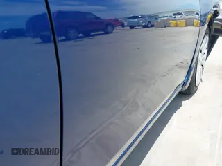 2017 Nissan Sentra S z VIN 3N1AB7AP7HY381675, wystawiony jako IAAI lot #42311574 z przebiegiem 92 382 mil mil oraz . Historia ofert i sprzedaży dostępna na DreamBid. Obrazek 19.
