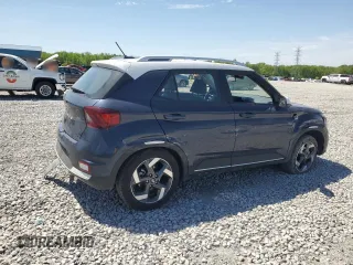 2024 Hyundai Venue Limited z VIN KMHRC8A35RU330921, wystawiony jako Copart lot #53436585 z przebiegiem 15 330 mil mil oraz Szkoda całkowita • Salvage title. Historia ofert i sprzedaży dostępna na DreamBid. Obrazek 3.