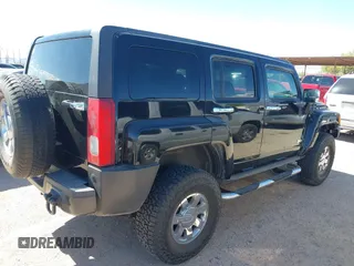 2007 Hummer H3 SUV with VIN 5GTDN13E578153252, listed as a IAAI auction lot 42003767 with 130,810 mi miles. Bid and sale history available at carsss.com. Image 4.