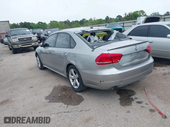 2013 Volkswagen Passat Wolfsburg Edition with VIN 1VWAP7A36DC010079, listed as a IAAI auction lot 41908421 with 190,313 mi miles. Bid and sale history available at carsss.com. Image 3.