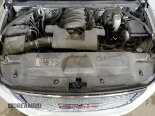 2017 GMC Yukon XL Denali with VIN 1GKS2HKJXHR172622, listed as a Copart auction lot 52425125 with 192,713 mi miles and Clean Title. Bid and sale history available at carsss.com. Image 12.