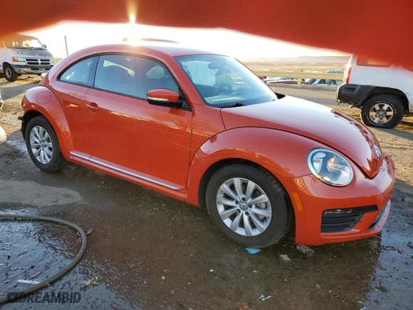 2019 Volkswagen Beetle S with VIN 3VWFD7AT9KM712147, listed as a Copart auction lot 84101684 with 13,300 mi miles and Salvage Title. Bid and sale history available at carsss.com. Image 4.