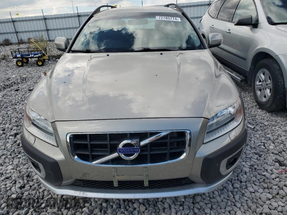 2011 Volvo XC70 3.2L with VIN YV4952BZ6B1101876, listed as a Copart auction lot 72785774 with 105,837 mi miles and Salvage Title. Bid and sale history available at DreamBid. Image 5.